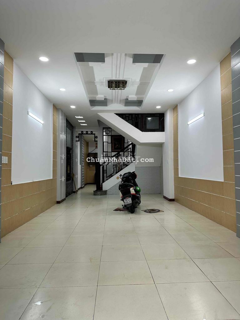 Cho thuê nhà mặt tiền khu tên lửa