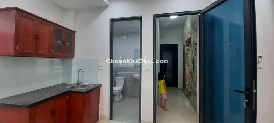 Cho thuê phòng trọ ngõ 435 Xuân Đỉnh, full đồ thang máy 45m,ô tô5.5 tr