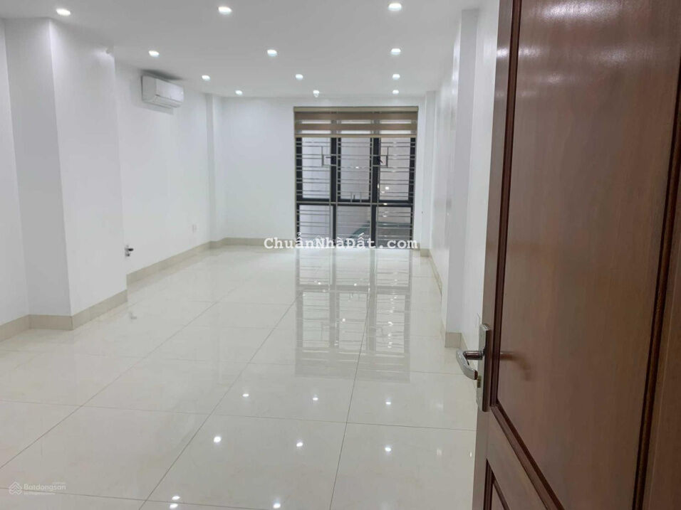 NR Phú Diễn, gần ĐH TN&MT 50m2, 5 tầng, vỉa hè ô tô đỗ NR Phú Diễn, gần ĐH TN&MT 50m2, 5 tầng, vỉa hè ô tô đỗ