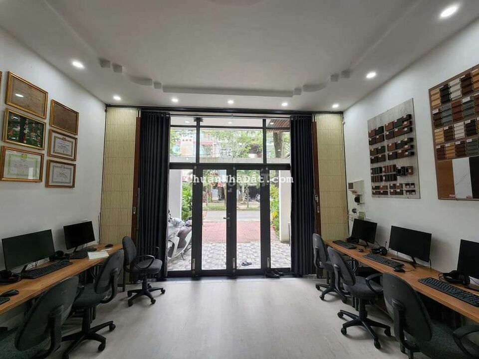 ⭐️ Cho Thuê Nhà Trệt 3 Lầu KDC 586, Cái Răng, Cần Thơ.