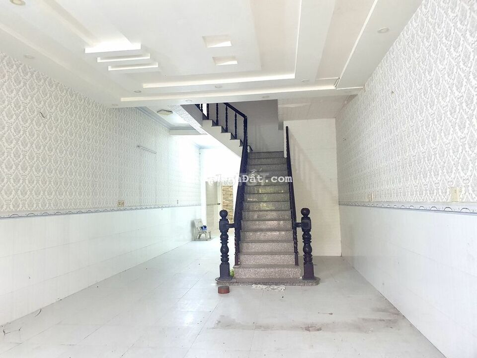 ⭐ Cho Thuê Nhà 4 Lầu Gần Chợ 586, Cái Răng, Cần Thơ