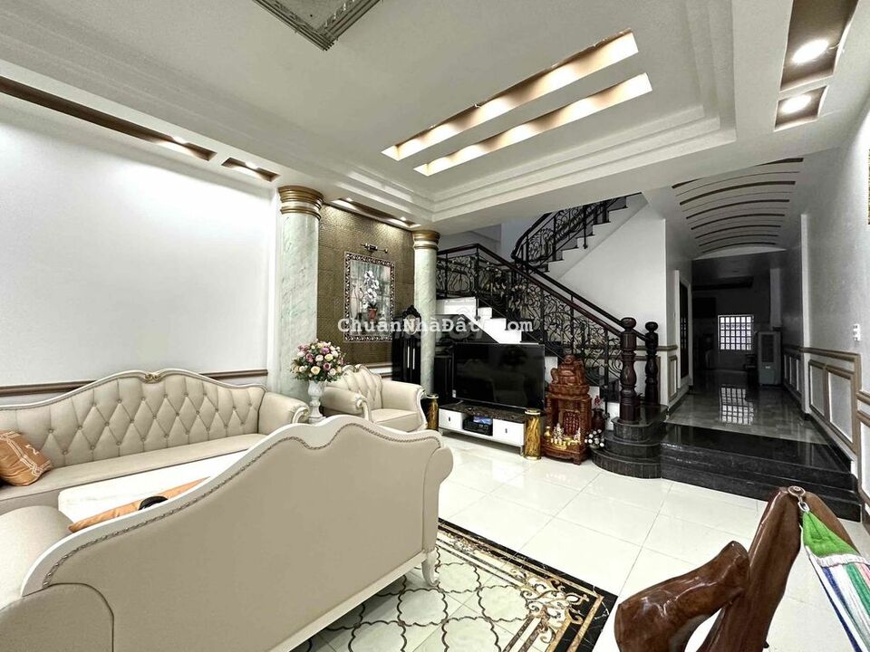 CHO THUÊ NHÀ 2 LẦU FULL NỘI THẤT SANG TRỌNG KDC 586