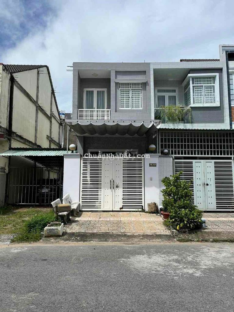 CHO THUÊ NHÀ LẦU HƯNG PHÚ CTY8 SẴN NỘI THẤT GIÁ 8tr CHO THUÊ NHÀ LẦU HƯNG PHÚ CTY8 SẴN NỘI THẤT GIÁ 8tr