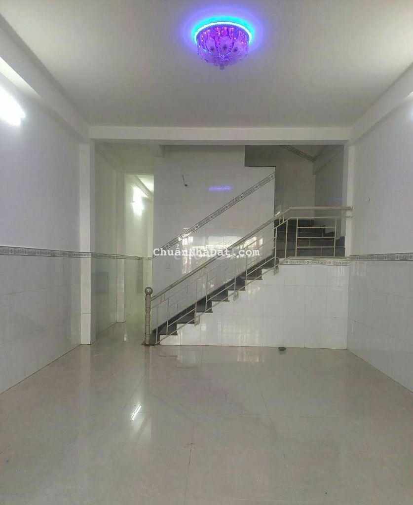 Cho thuê nhà trệt lầu gia 5 triệu khu 586, cái răng, cần thơ