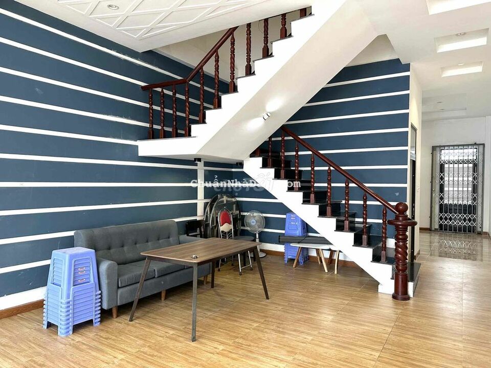 Cho Thuê Nhà Trệt Lầu Mới Đẹp Nhiều Nội Thất KDC Hồng Loan