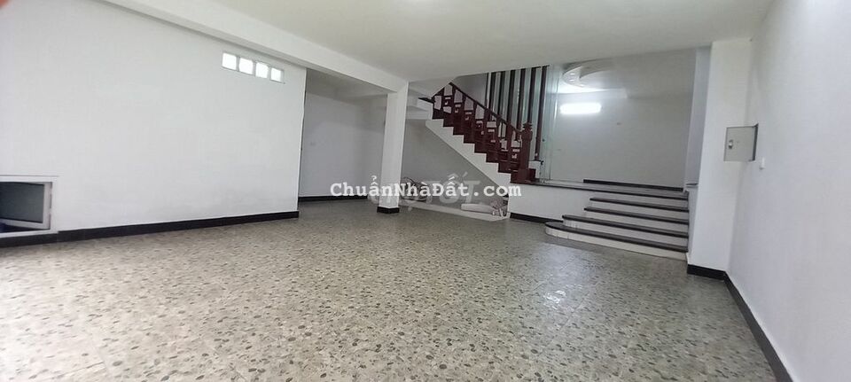Cho thuê nhà phân lô Trung Yên 9. Nhà 4 tầng diện tích 116 m2 x 4T
