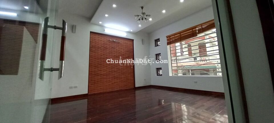 Cho thuê nhà phân lô Trung Yên 9. Nhà 4 tầng diện tích 116 m2 x 4T