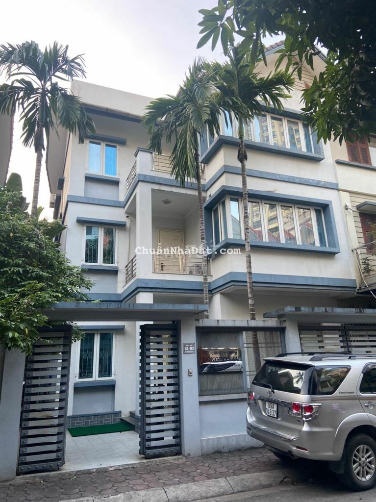 Cho thuê biệt thự Trần Kim Xuyến, diện tích 155 m2 x 4 tầng, mT 10m Cho thuê biệt thự Trần Kim Xuyến, diện tích 155 m2 x 4 tầng, mT 10m