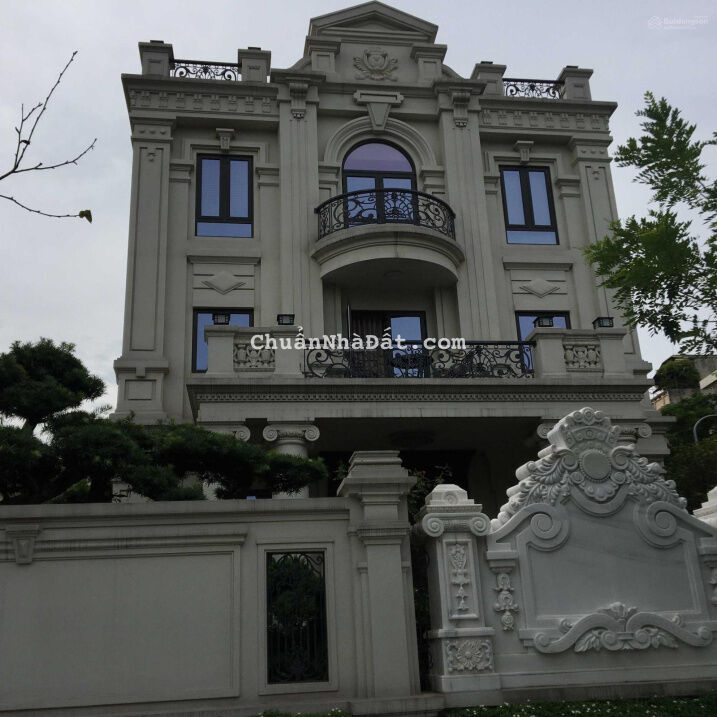 Cho thuê biệt thự ngõ 381, Nguyễn Khang, 180m2, 4 tầng, có gara, giá 25 triệu/tháng Cho thuê biệt thự ngõ 381, Nguyễn Khang, 180m2, 4 tầng, có gara, giá 25 triệu/tháng