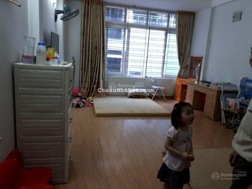 Cho thuê nhà Hoàng Quốc Việt DT 50m2 x 5 tầng, ô tô tránh nhau giá 20tr/tháng Cho thuê nhà Hoàng Quốc Việt DT 50m2 x 5 tầng, ô tô tránh nhau giá 20tr/tháng