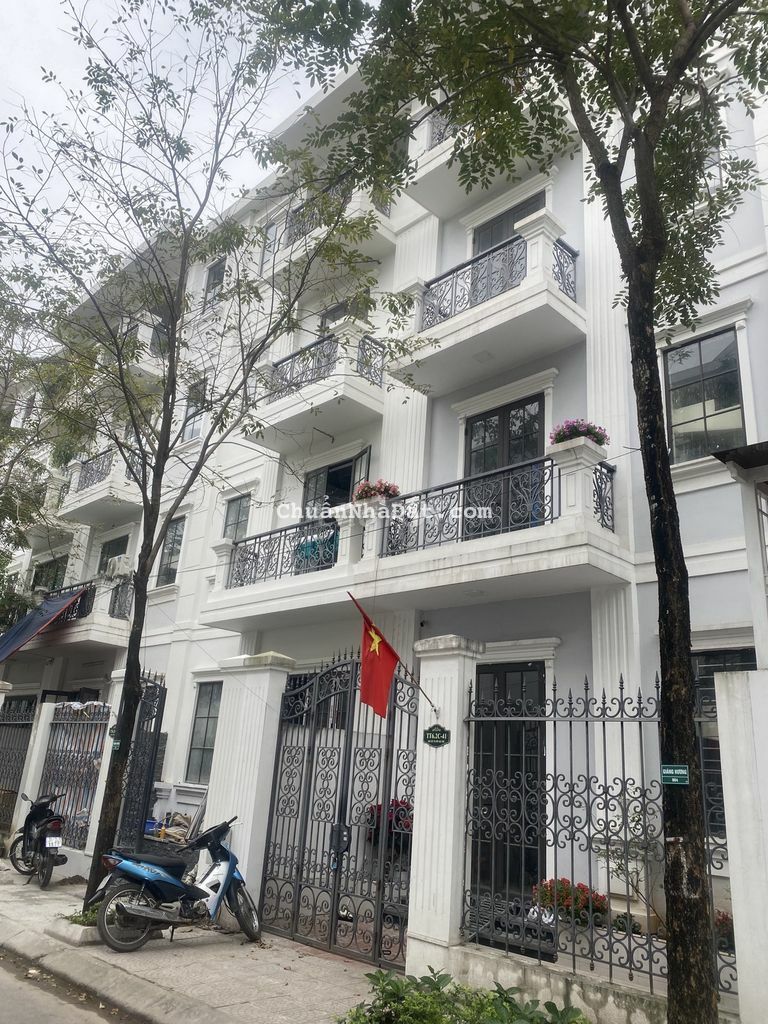 Cho thuê nhà phân lô ngõ 88 Trung Kính, DT 80m2 x 5T, lô góc, 34tr/th