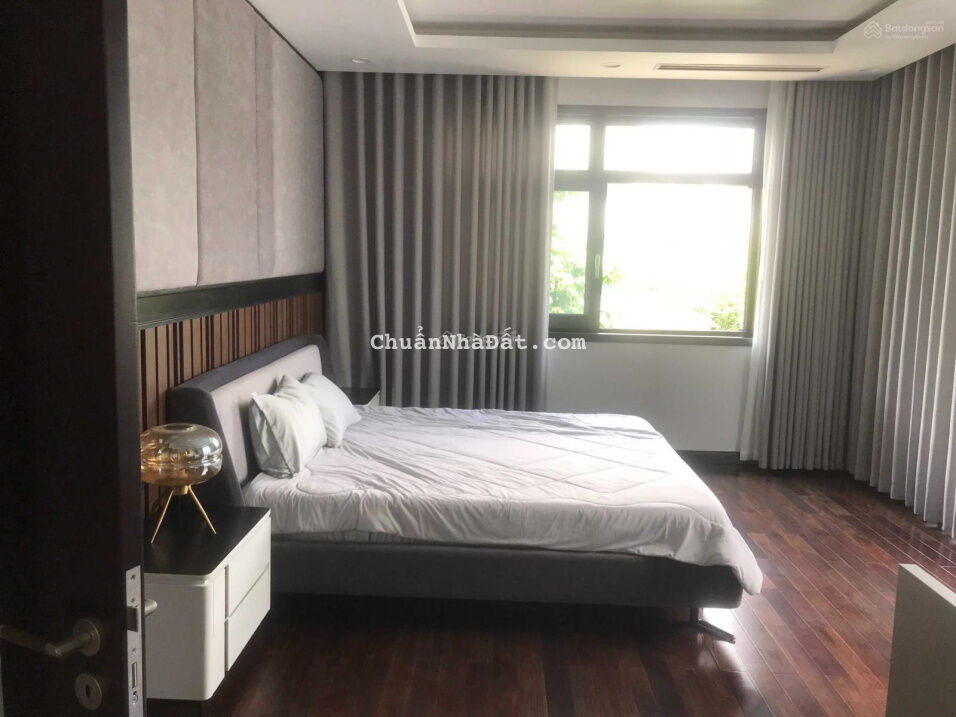 Cho thuê nhà Mạc Thái Tổ, 80 m2, 4 tầng, full nội thất xịn, giá 40 triệu/tháng