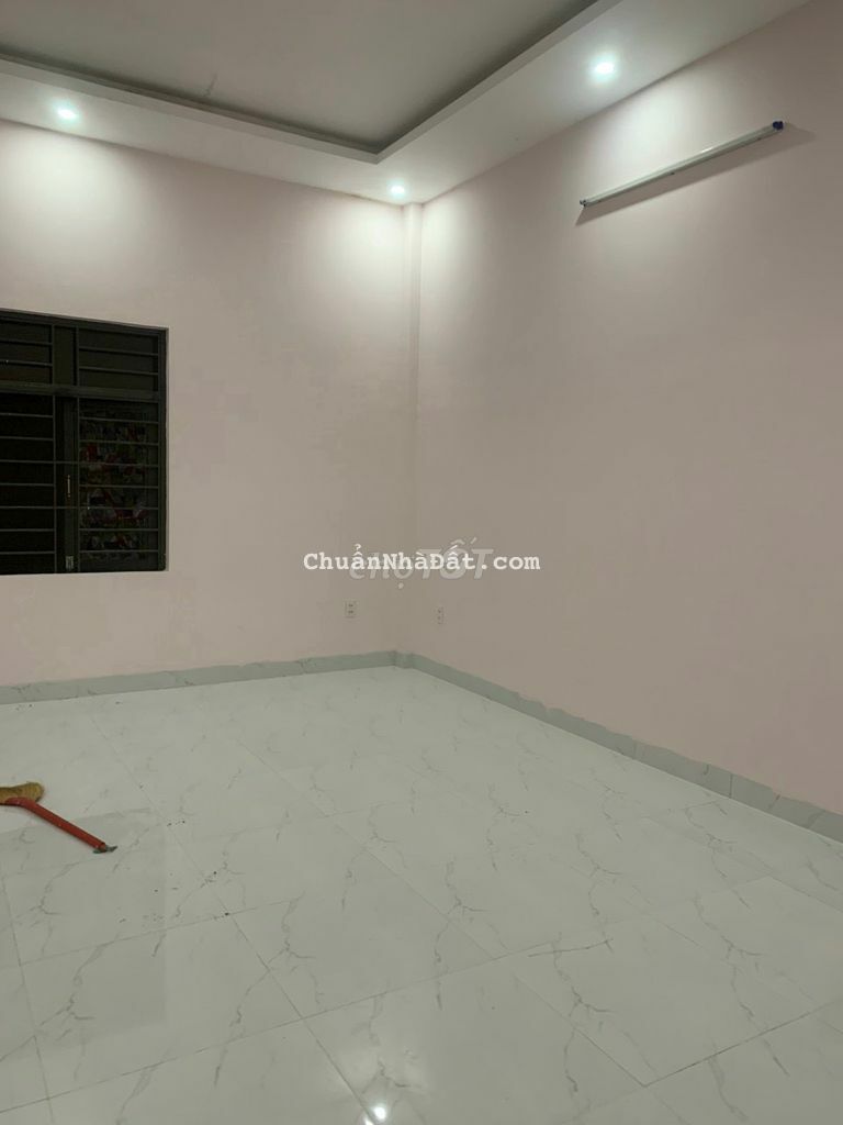 CHO THUÊ NHÀ 2 TẦNG ĐƯỜNG LÊ QUẢNG CHÍ KD SẦM UẤT