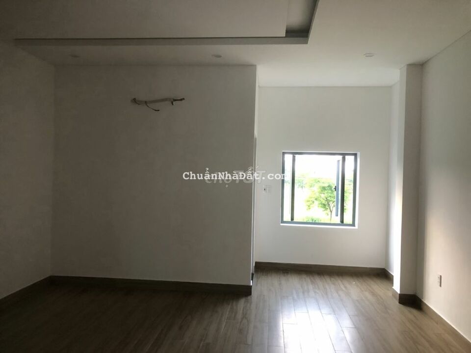 Cho thuê Nhà 4 tầng làm văn phòng, mới xây đẹp, mặt tiền Thanh Lương