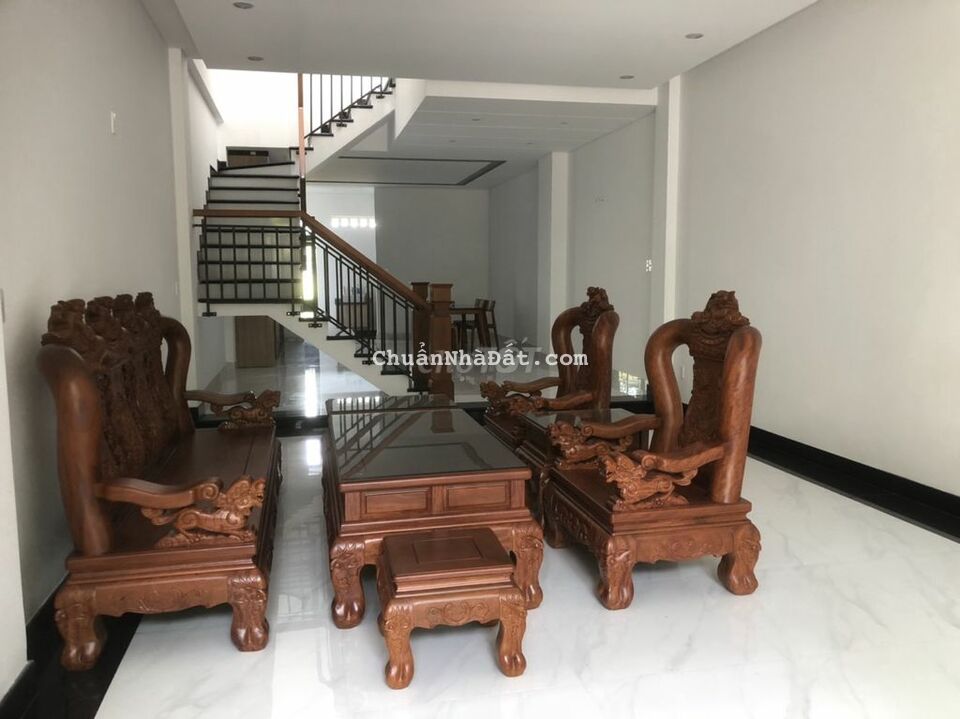 Cho thuê Nhà 4 tầng làm văn phòng, mới xây đẹp, mặt tiền Thanh Lương