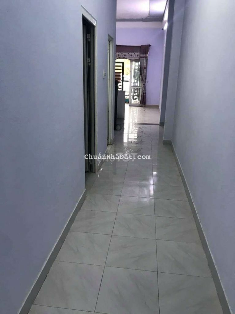 NHÀ 2 TẦNG SAU LƯNG CHÚ ẾCH CON