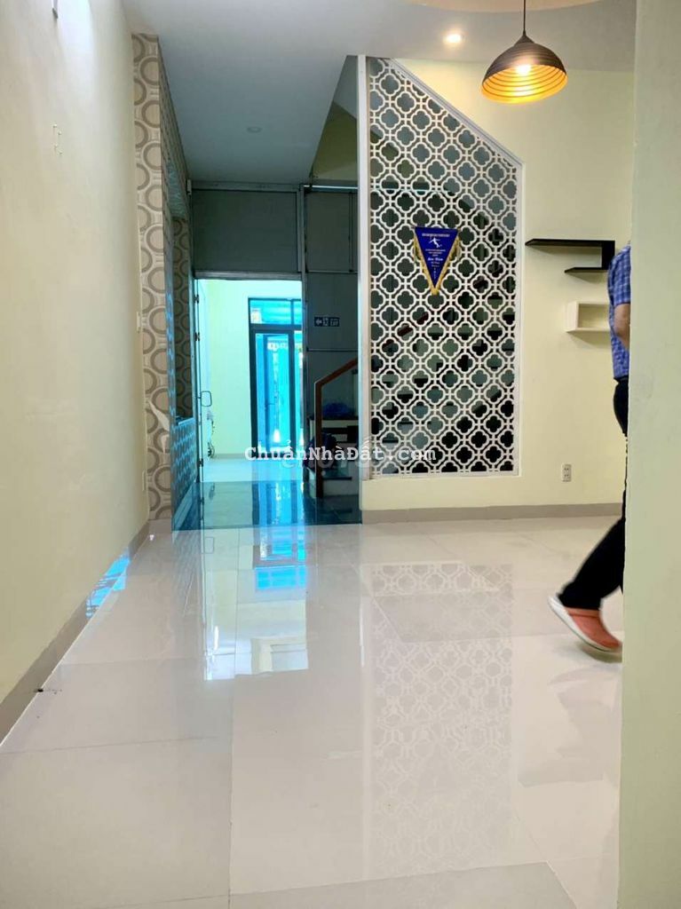 Cho thuê nhà 2,5 tầng sát lê đại hành ,cẩn lệ Cho thuê nhà 2,5 tầng sát lê đại hành ,cẩn lệ