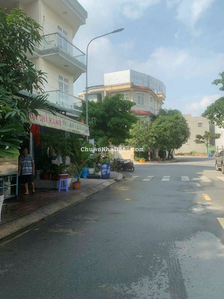 Cho thuê nhà Phú MỸ Hiệp,gần BV Dĩ An