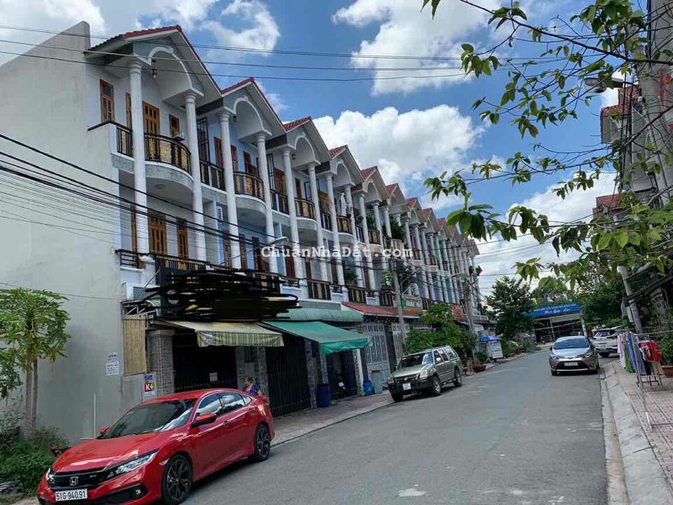 Cho Thuê Nhà Trệt 2 Lầu KDC Hoàng Hùng Đường Trần Hưng Đạo Tp Dĩ An