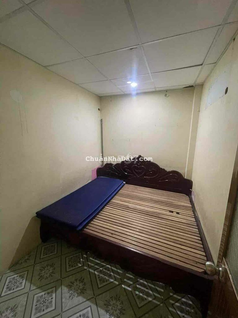 CHO THUÊ NHÀ CẤP 4 XÓM NGHÈO - ĐƯỜNG NHỰA THÔNG