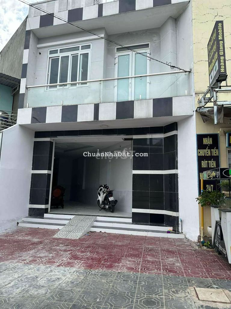 Nhà Lầu MT Hoàng Hoa Thám, Đông Hòa Sát Siêu Thị BigC Go