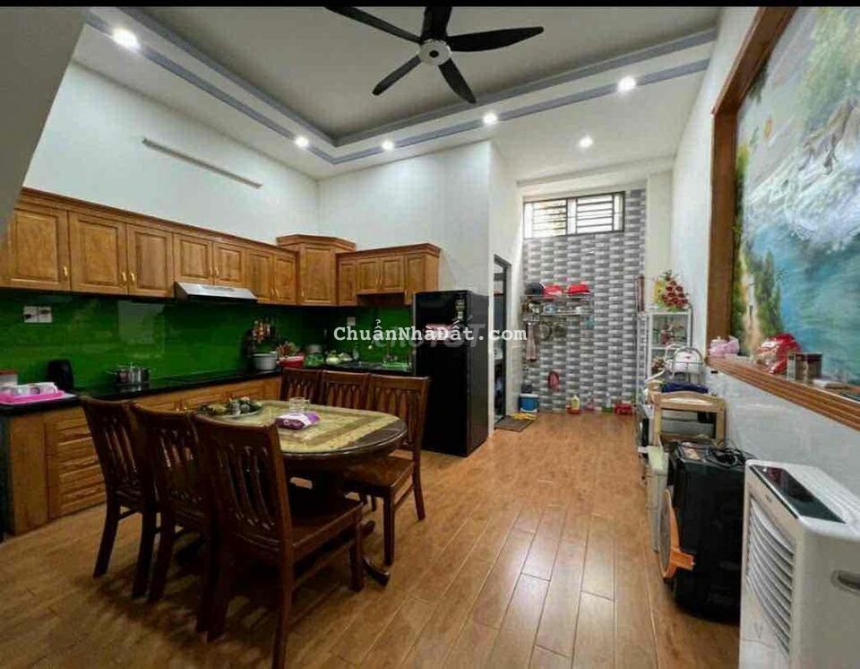 Cho Thuê Nhà Trệt Lầu Có Nội Thất Gần Chợ Dĩ An 1