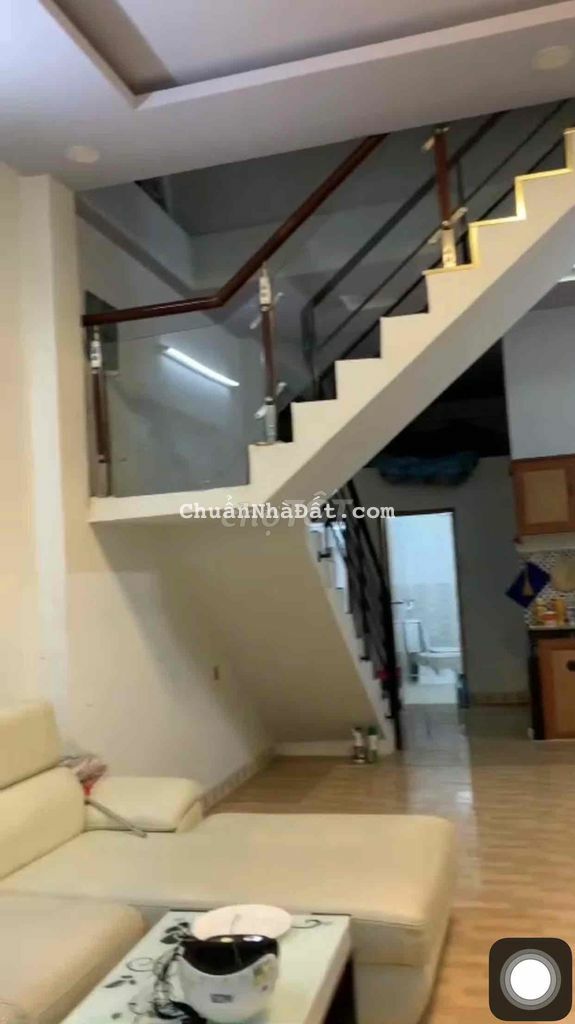 nhà lầu trệt 78m2 5p ngủ đường nhưa đậu xe hơi ok ngã tư chiêu liêu