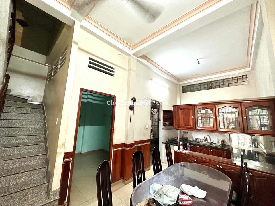 NHÀ HẼM XE TẢI LÊ ĐỨC THỌ-P17. 6x17m 9PN4WC SÂN THƯỢNG