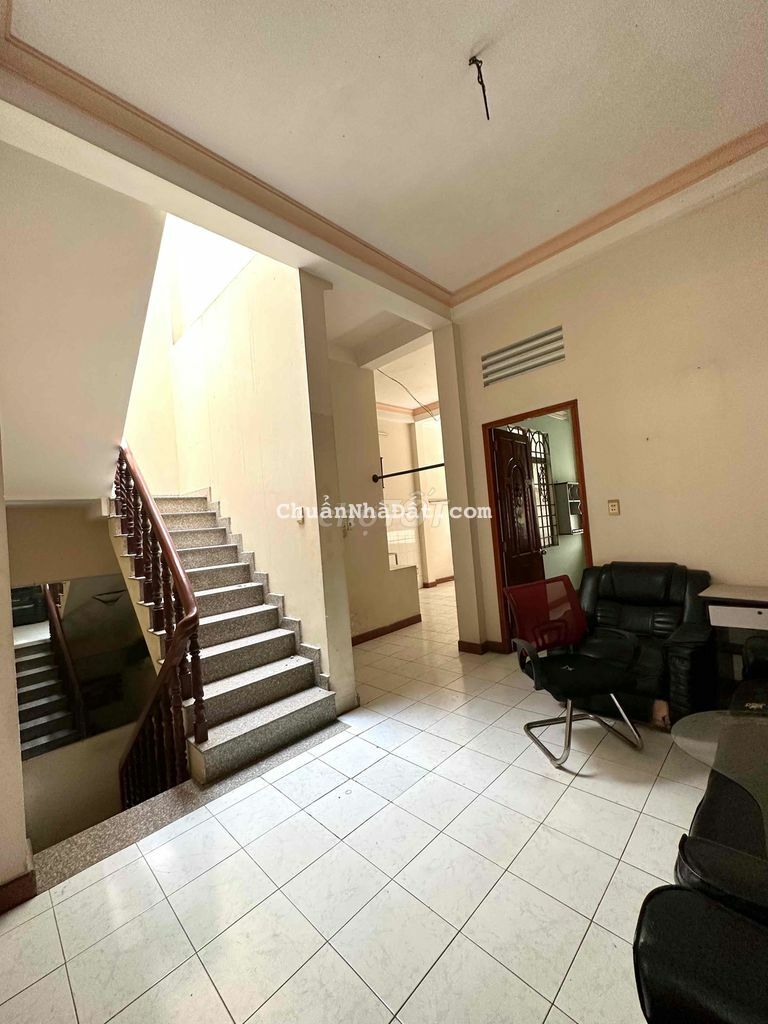 NHÀ HẼM XE TẢI LÊ ĐỨC THỌ-P17. 6x17m 9PN4WC SÂN THƯỢNG