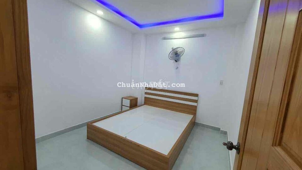 CHO THUÊ NHÀ MỚI 3 LẦU NVD P6 CHO THUÊ NHÀ MỚI 3 LẦU NVD P6