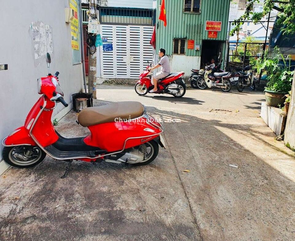 Nhà nguyên căn đường Bùi Quang Là hẻm xe tải