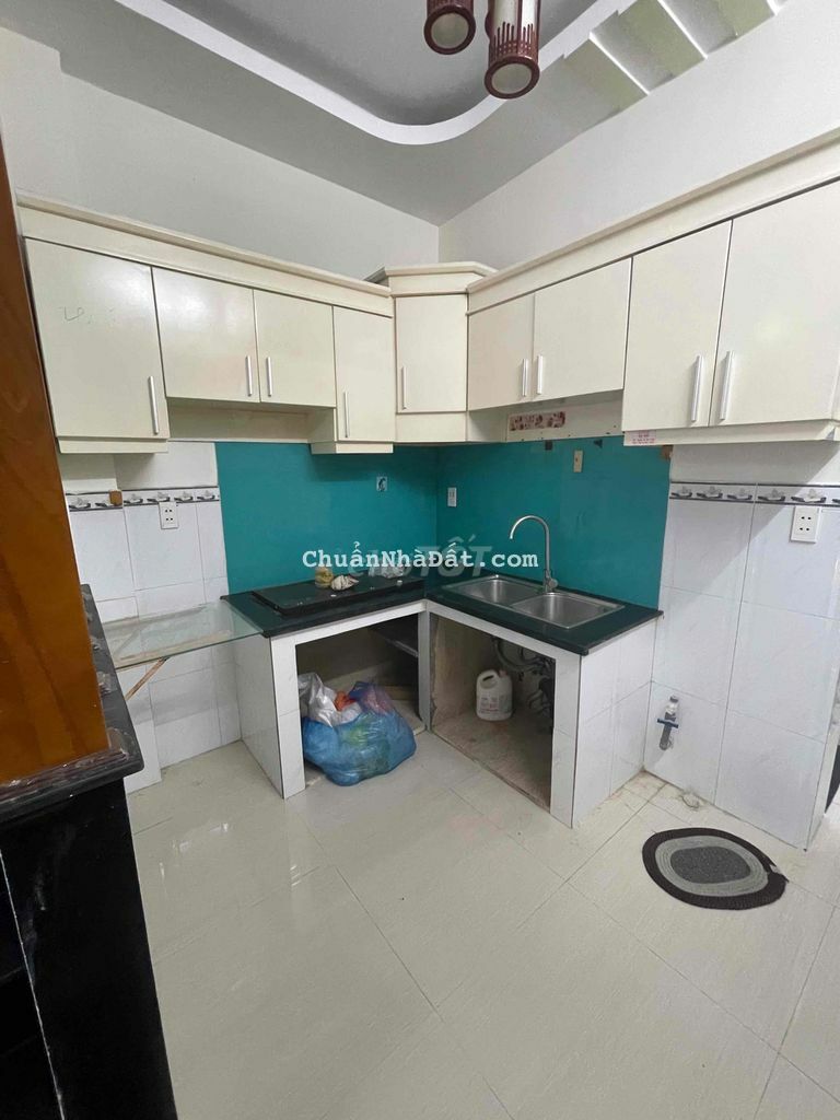 Nhà trệt 2 lầu 2PN, 2 WC ĐS 2 P16 giá rẻ chỉ 7,2 triệu