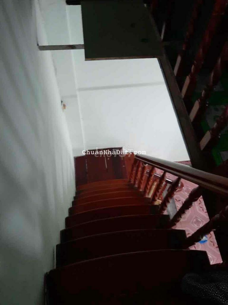 Trệt 1 lầu 4x10m 1pn, 1wc gần chợ An Nhơn P6 giá chỉ 6 triệu Trệt 1 lầu 4x10m 1pn, 1wc gần chợ An Nhơn P6 giá chỉ 6 triệu