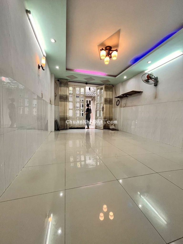 Nhà 2 lầu, 4x10m, 2pn, 3wc, gđinh, kd online