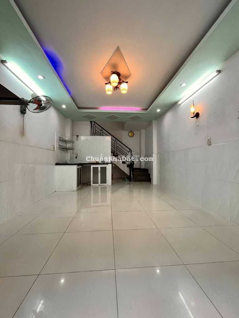 Nhà 2 lầu, 4x10m, 2pn, 3wc, gđinh, kd online