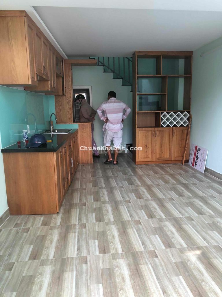 Cho thuê nhà mới xây hẻm xe tải đường Lê Đức Thọ,P17 gần Lê Hoàng Phai