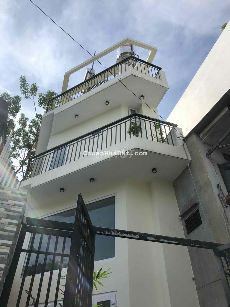 Cho thuê nhà mới xây hẻm xe tải đường Lê Đức Thọ,P17 gần Lê Hoàng Phai