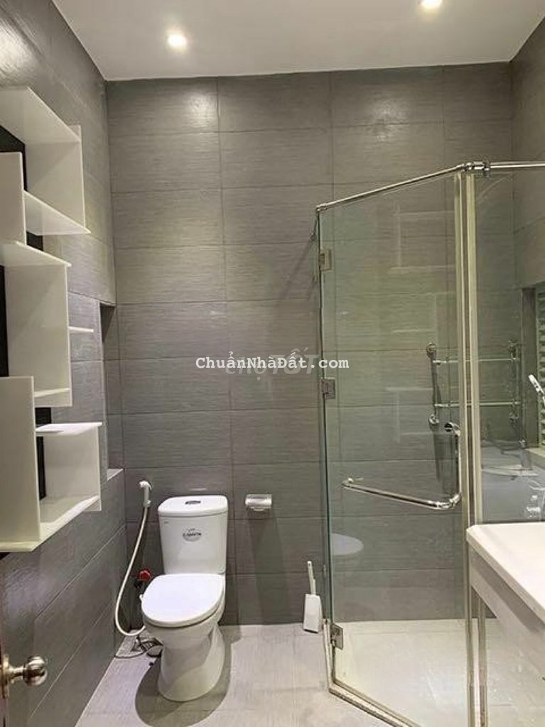 NHÀ MỚI, FULL NỘI THẤT ĐƯỜNG BÙI QUANG LÀ, CÓ CHỖ ĐỂ XE HƠI, 4PN