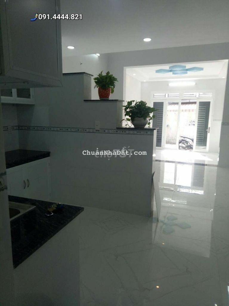 4x12 1 trệt 1 gác gần chợ Xóm Mới 4x12 1 trệt 1 gác gần chợ Xóm Mới