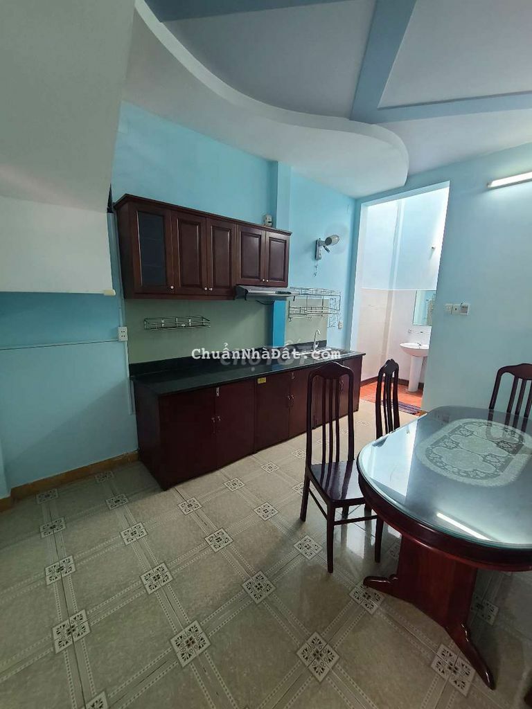 Cho thuê nhà hẻm 5m xe hơi