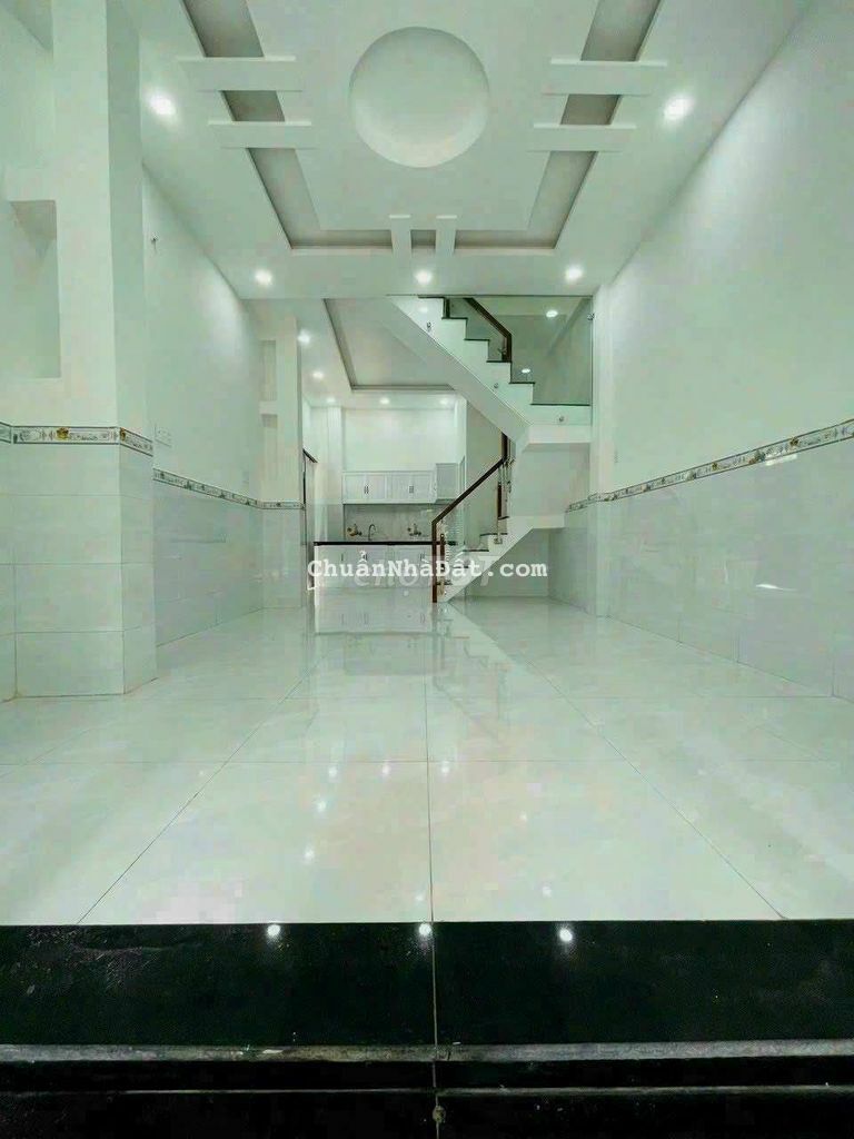 Nhà góc 2mt kinh doanh