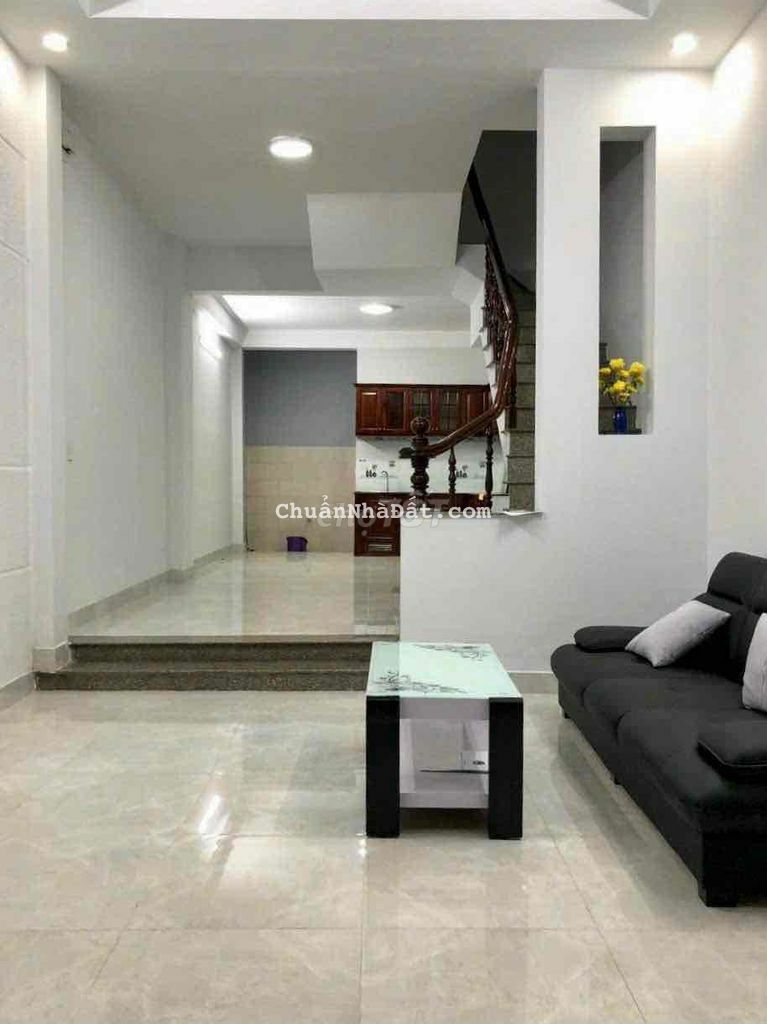 Cho thuê nhà Phạm Văn Chiêu. Sát trường mầm non (4x15) có 2 máy lạnh