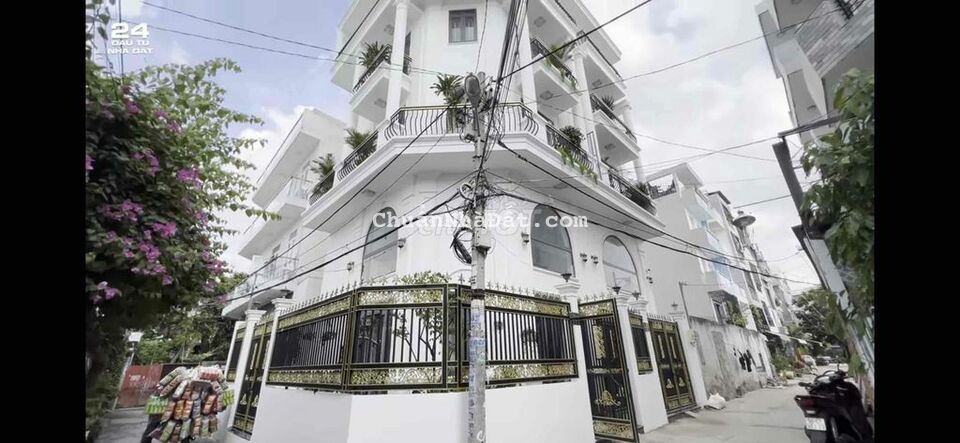 Cho thuê căn gốc có thang máy