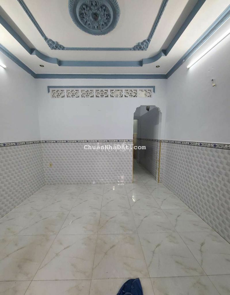 Cho thuê nhà mới sơn sửa hẻm 1/ xe tải