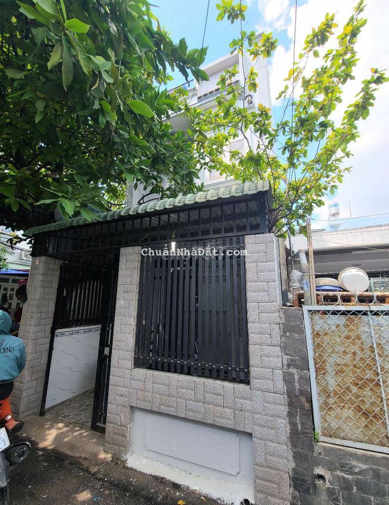 Cho thuê nhà mới sơn sửa hẻm 1/ xe tải