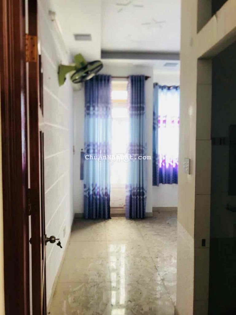 Nhà cho thuê gần công viên làng hoa Hẻm 5m,P9, GV.