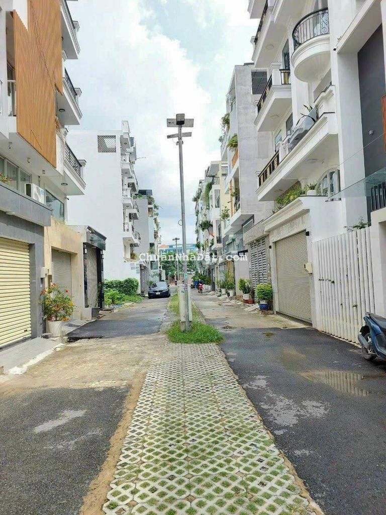 Nhà mới keng full nội thất 4*16m 4lầu 6pn6wc pvc