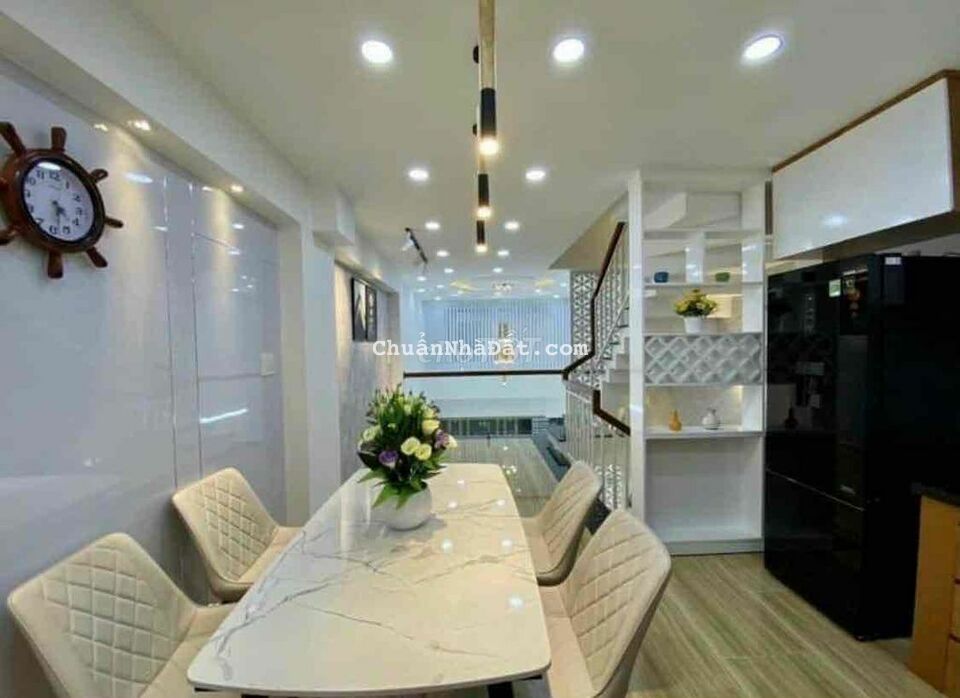 cho thuê nhà sát mt đường số 8 p11 gv(4x16)4pn4wc.full nt