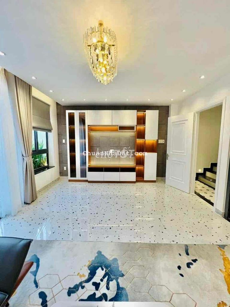 👍NHÀ FULL NỘI THẤT💥NGUYỄN VĂN KHỐI P11💥4 LẦU.6PN