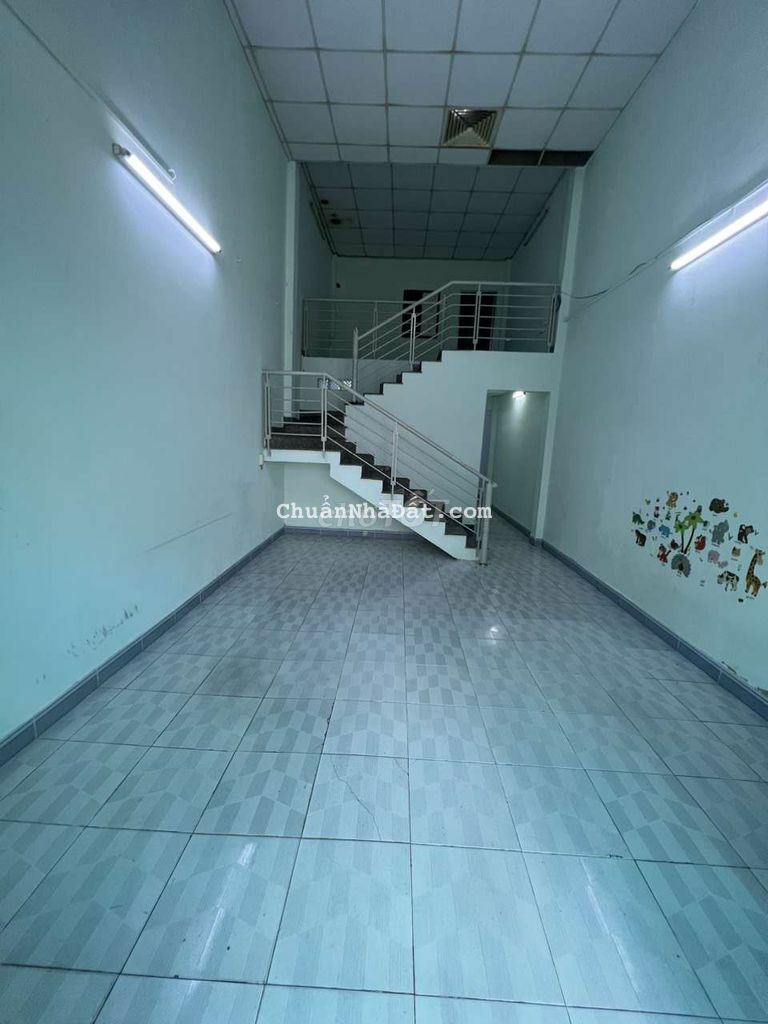 Nhà nguyên căn mới đẹp hẻm xe hơi 1/ đs8 p11 gò vấp 2pn giá 7tr